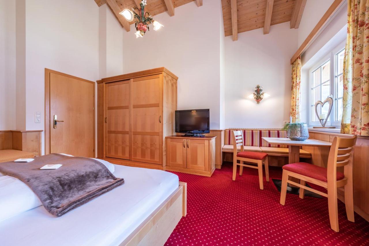 Apparthotel Sonnenhof Mayrhofen Exterior foto