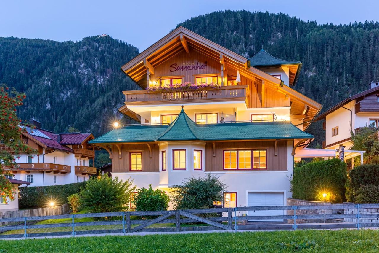 Apparthotel Sonnenhof Mayrhofen Exterior foto