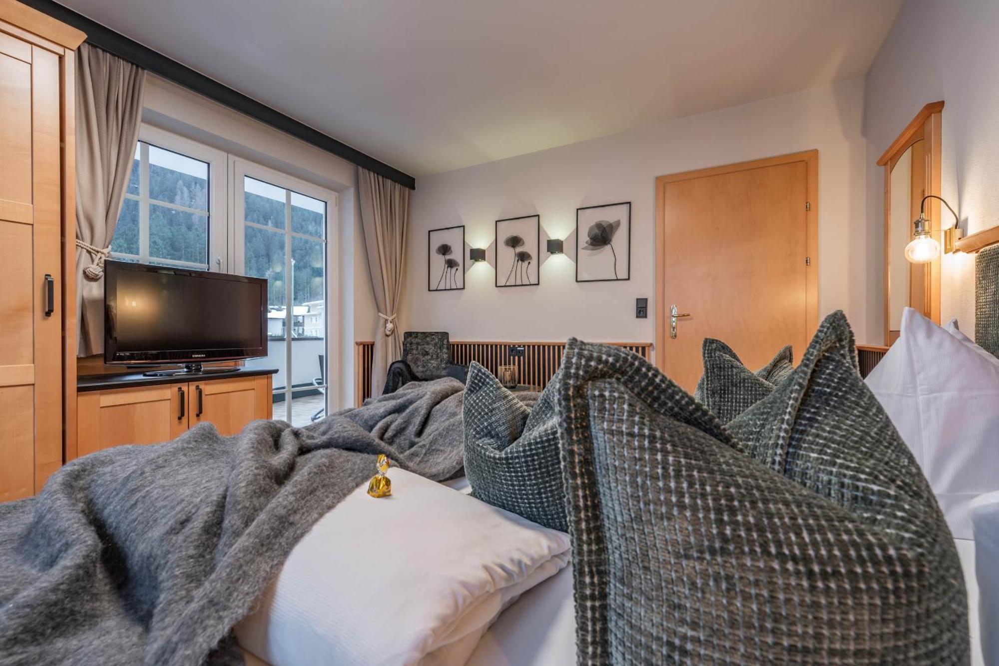 Apparthotel Sonnenhof Mayrhofen Exterior foto