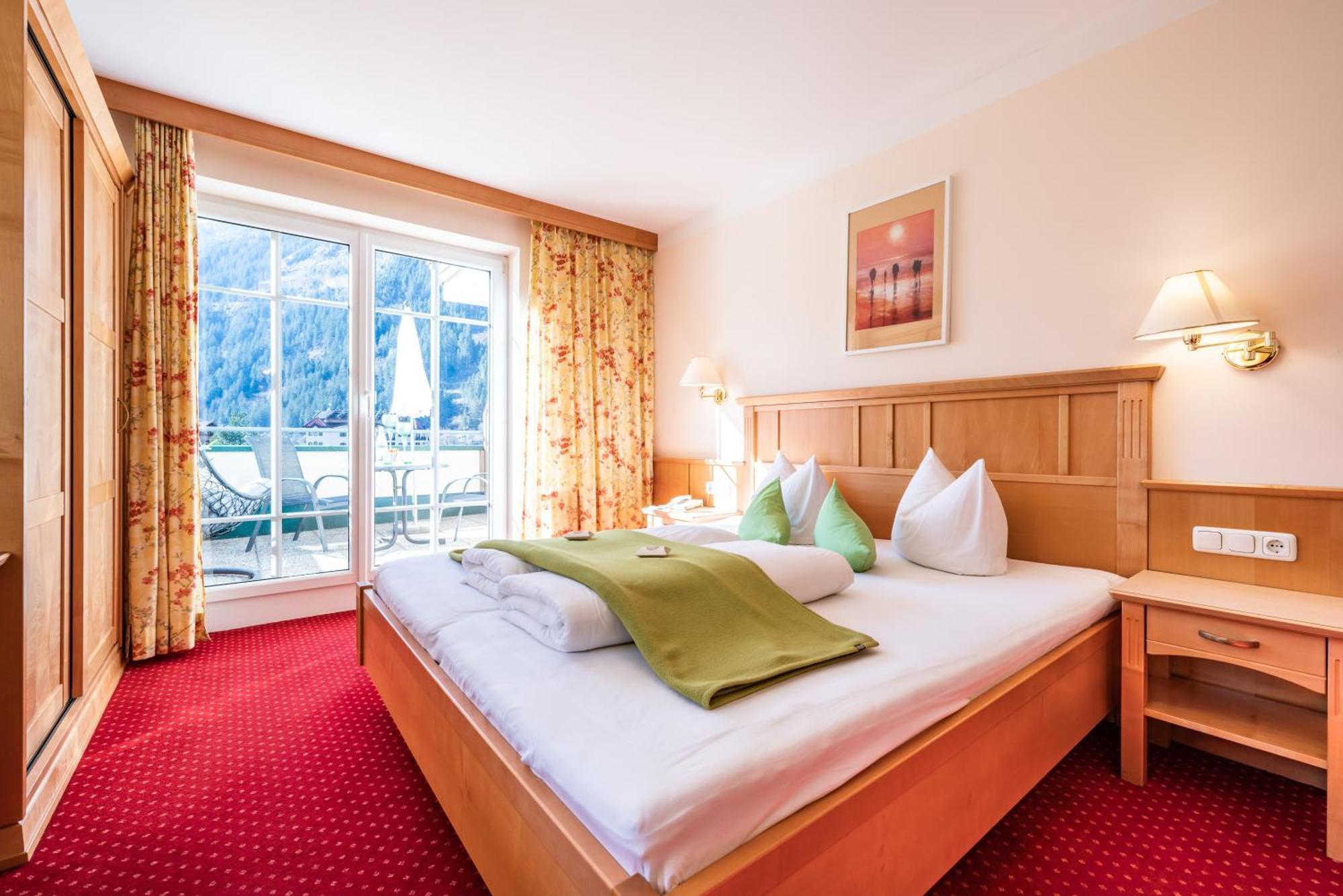 Apparthotel Sonnenhof Mayrhofen Exterior foto